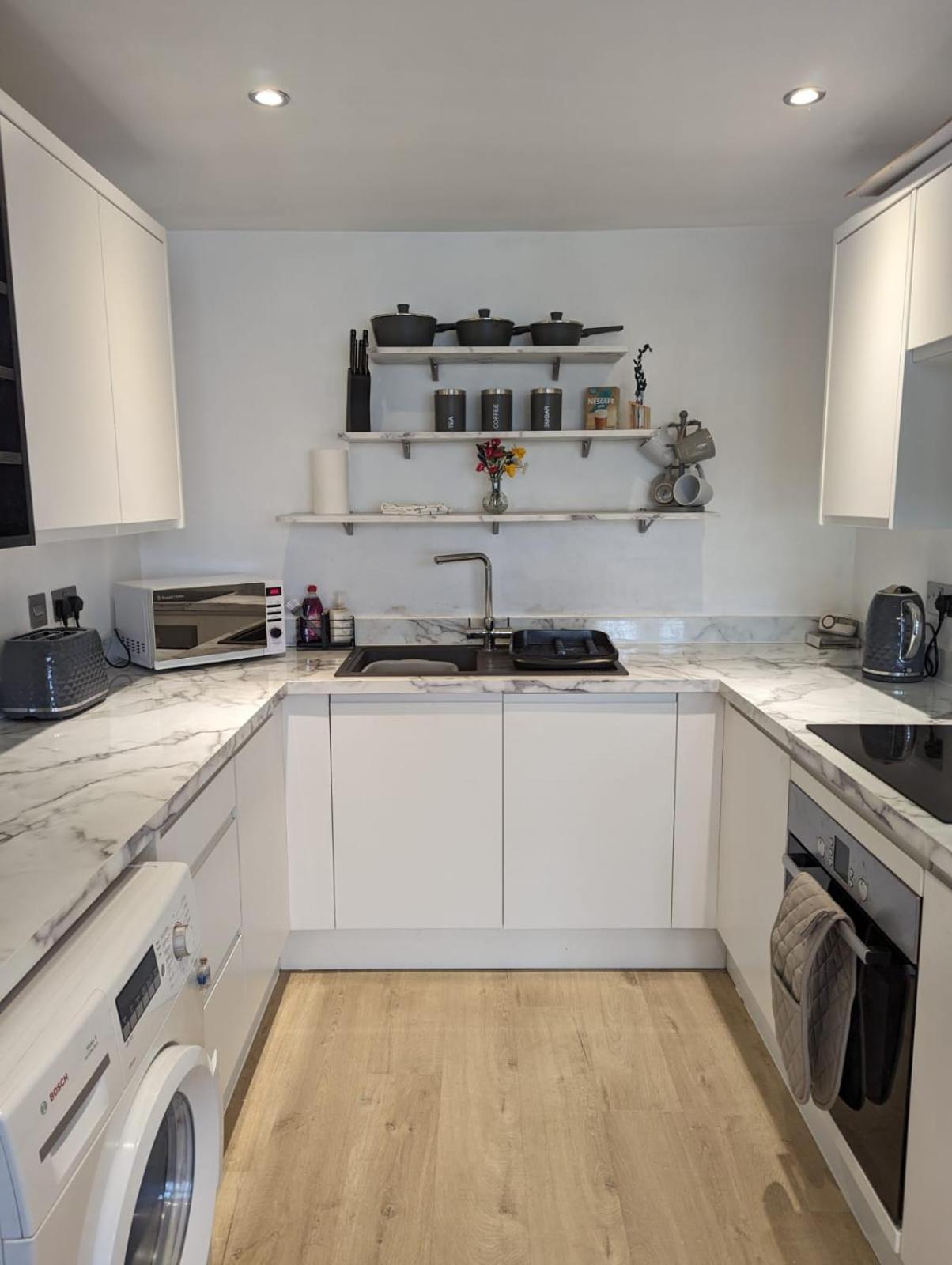 2-Bed Apartment Heart Of Кардифф Экстерьер фото